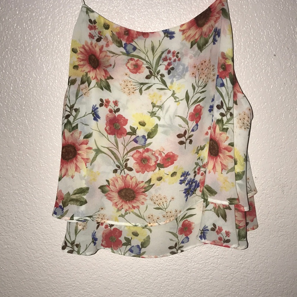 Flower design top